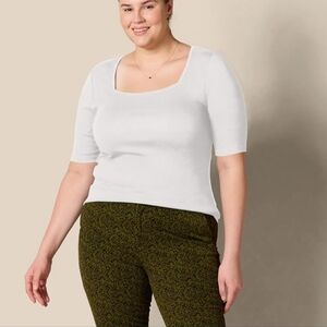 Amazon Essentials Women's Slim-Fit Half Sleeve Square Neck T-Shirt